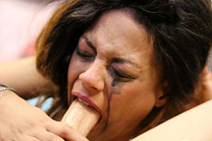 Portia Ravani comes back for a 2nd scene on Ghetto Gaggers